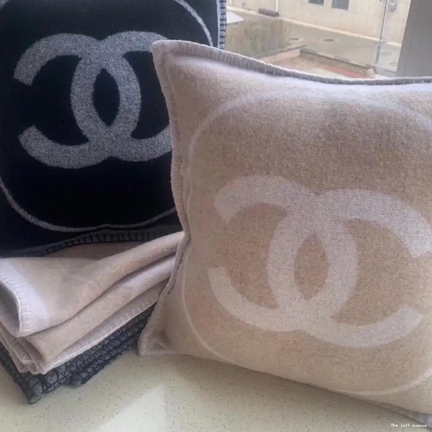 COCO THROW PILLOW WOOL 0702